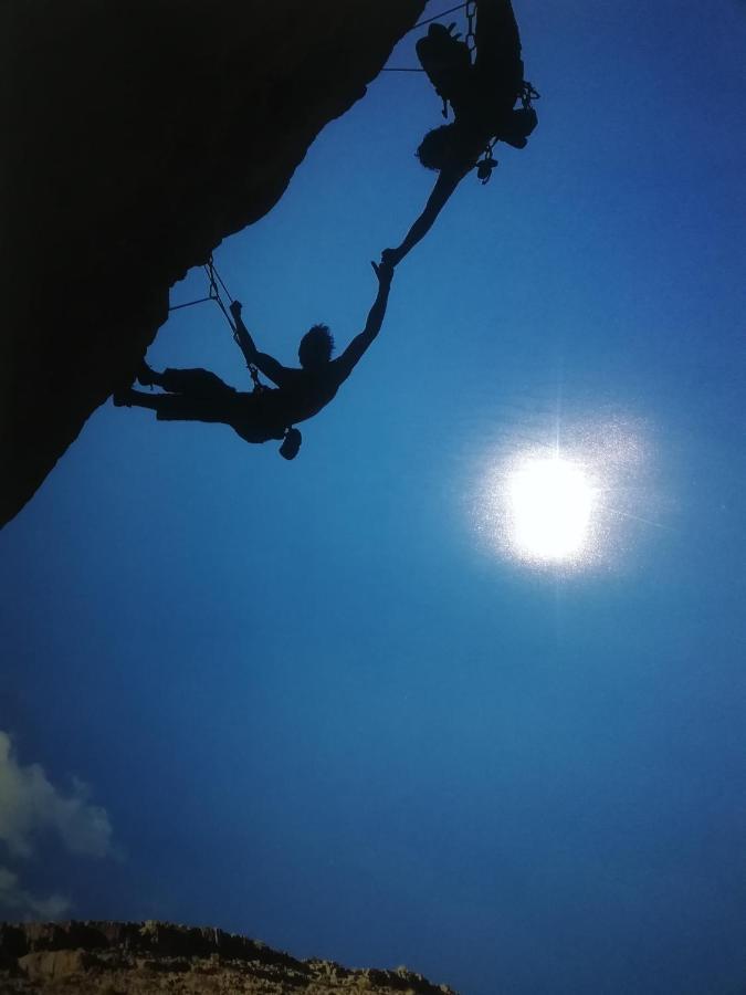 Climb And Bike Tisá Екстериор снимка